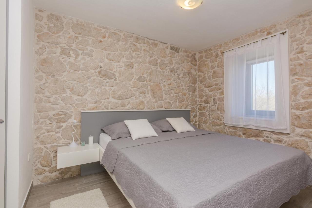 Apartmani Mustaca Dvori Privlaka  Exterior foto