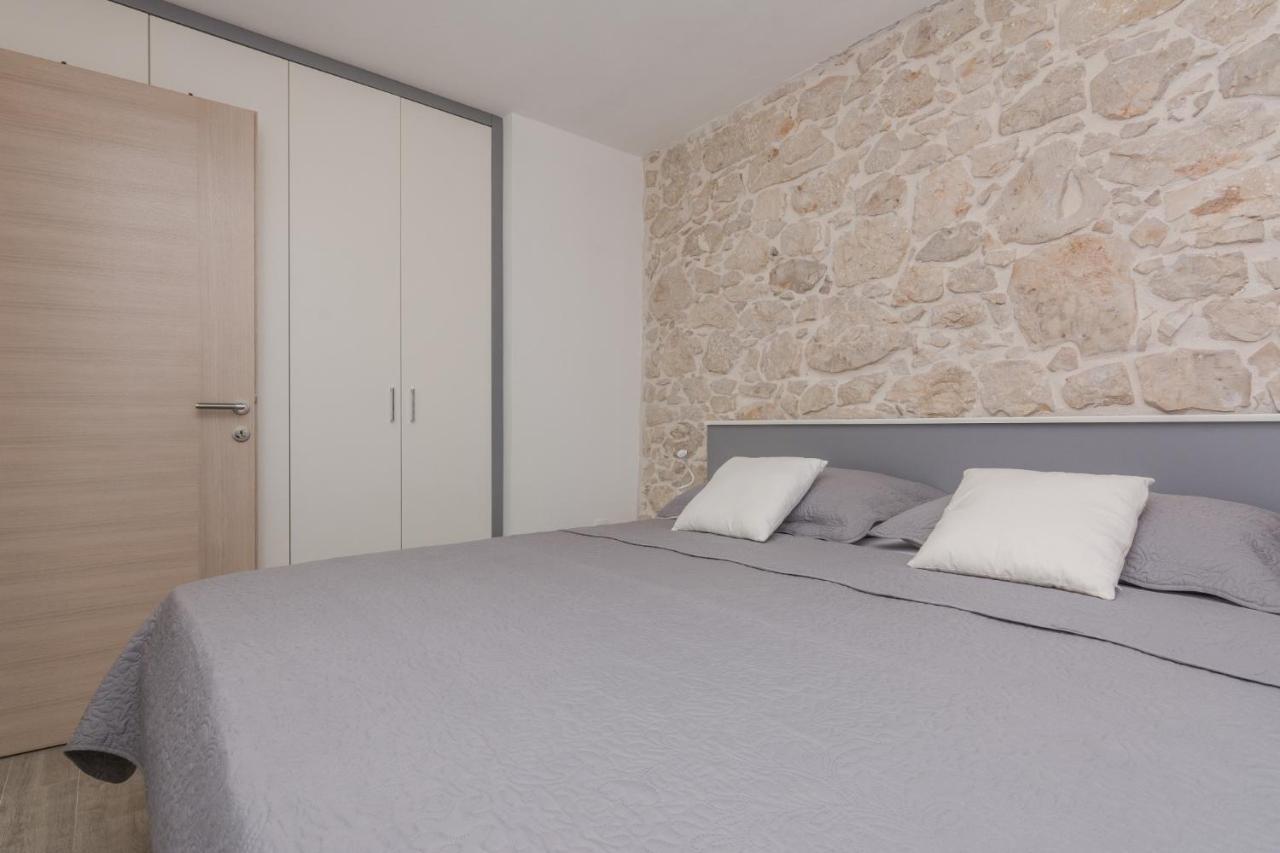 Apartmani Mustaca Dvori Privlaka  Exterior foto