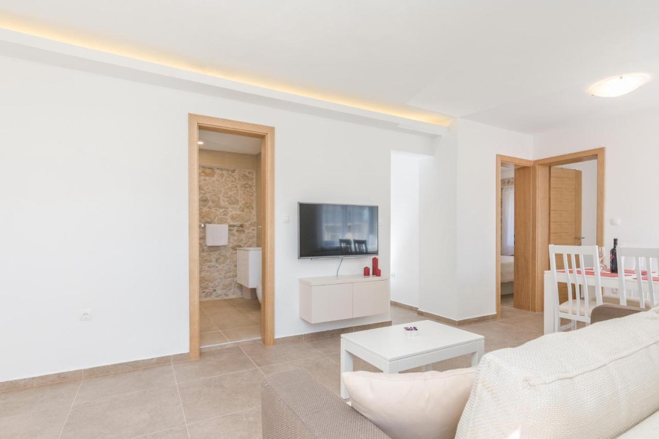 Apartmani Mustaca Dvori Privlaka  Exterior foto